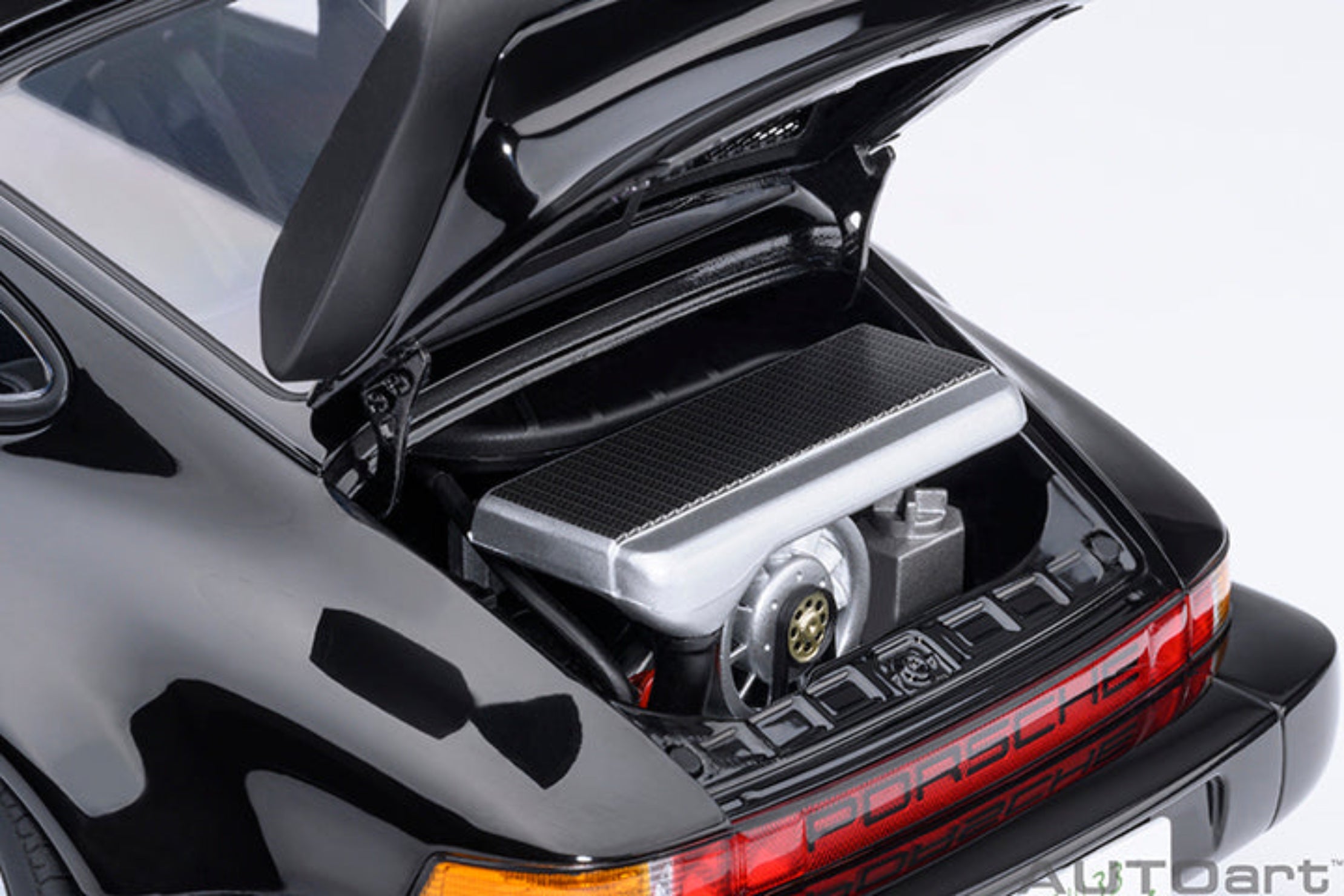 AUTOart 1:18 Porsche 911 Turbo WANGAN Midnight 
