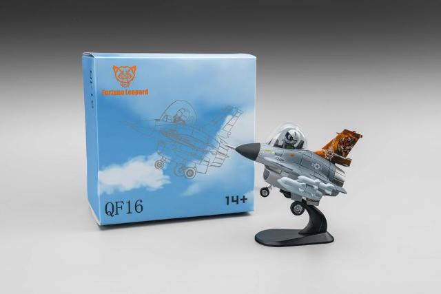 Fortune Leopard 1:64 Fighter Jet Q version QF16 (2 Versions) FQ16001/FQ16002