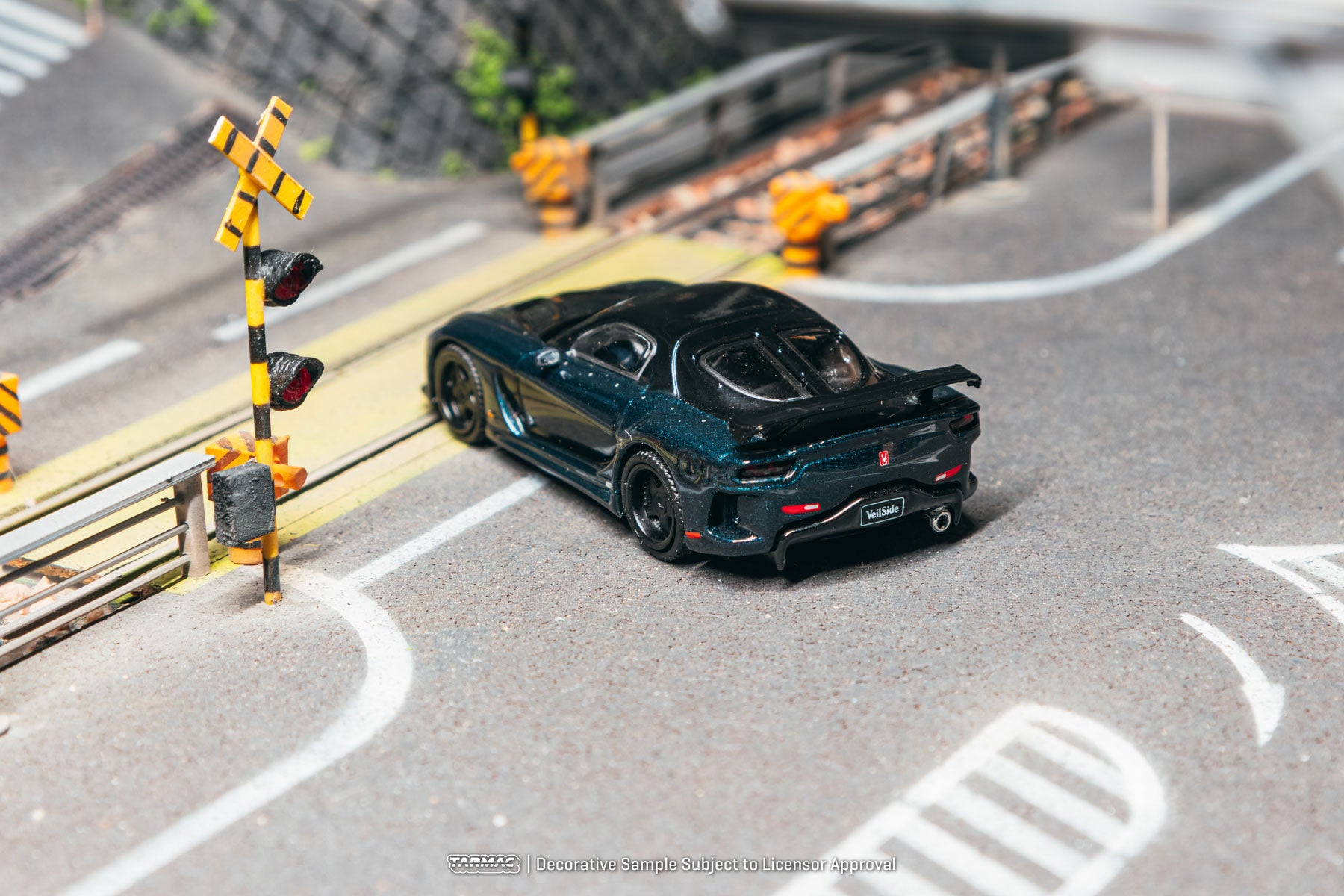 Preorder] Tarmac Works 1:64 Mazda RX-7 VeilSide Fortune7 Dark Blue