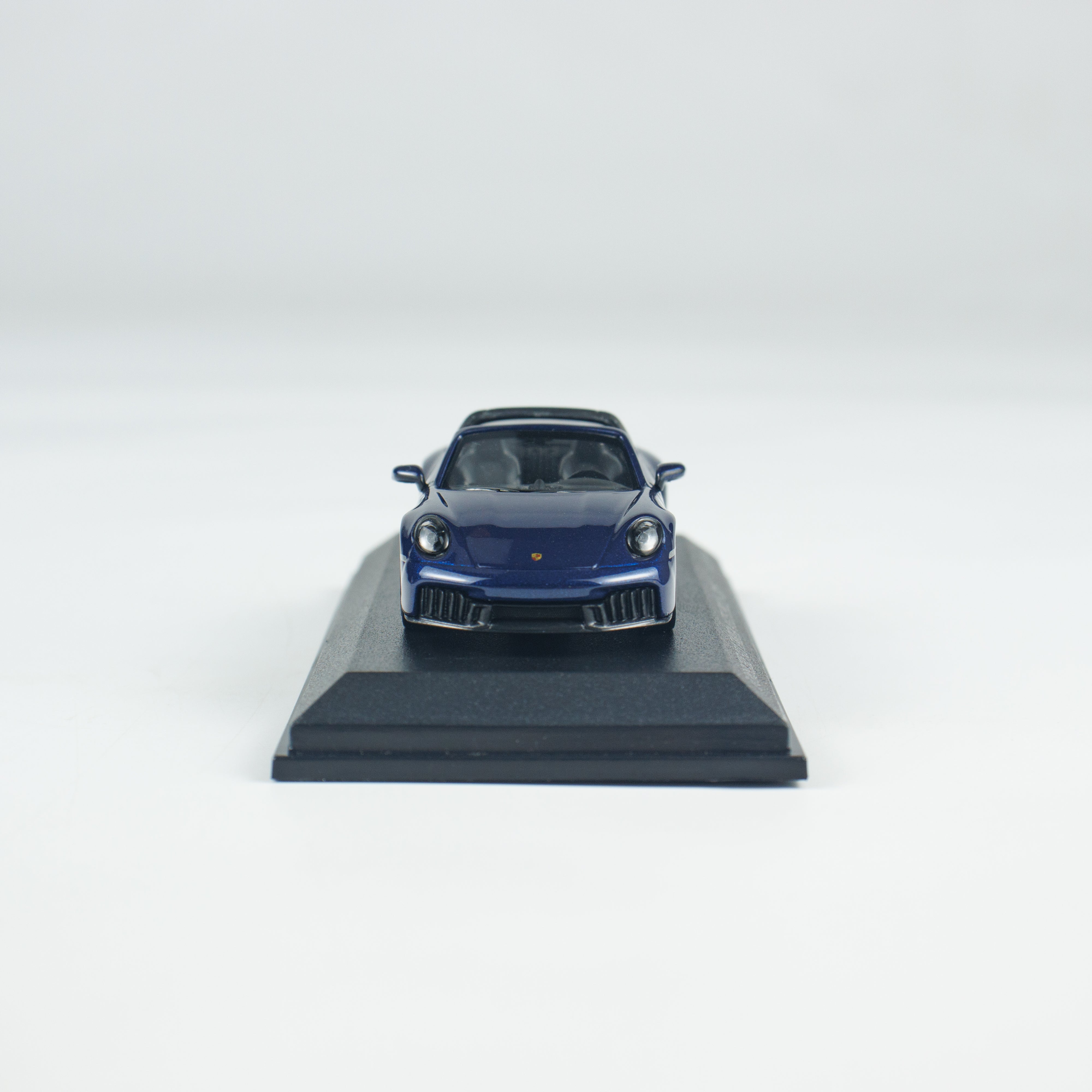 MINICHAMPS 1:64 PORSCHE 911 (992.2) TARGA 4 GTS -2025- CLDC
