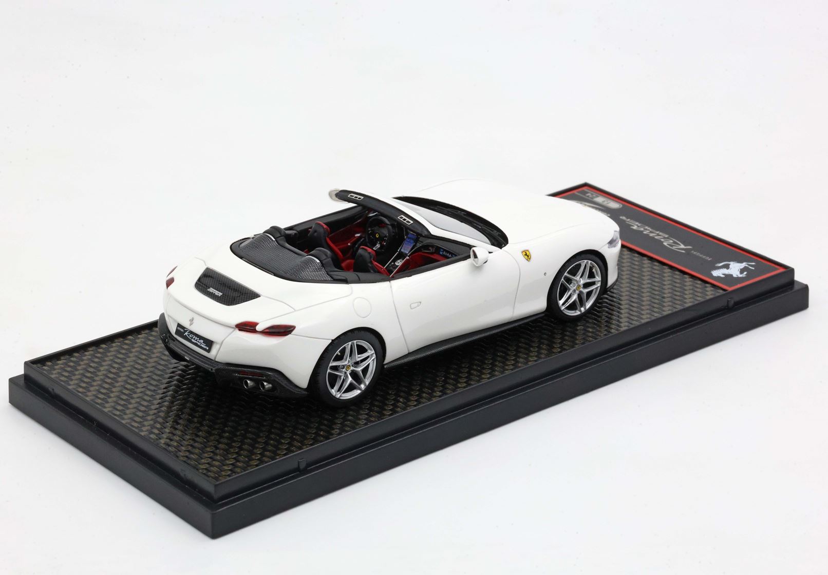 BBR Model 1:43 Ferrari Roma Spider Bianco Cervino BBRC282C