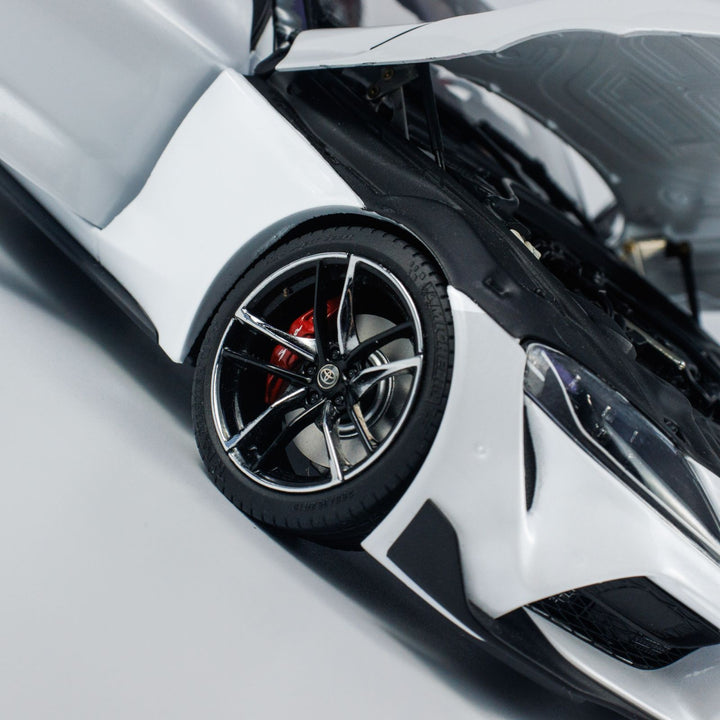 [Preorder] WELL 1:18 Toyota Supra A90 (2 Colors)