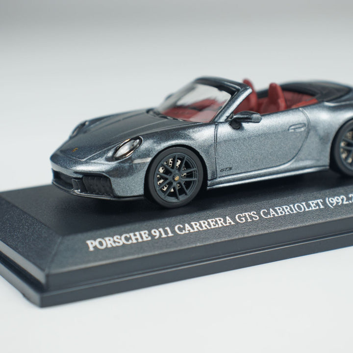 Minichamps 1:64 PORSCHE 911 (992.2) CARRERA GTS CABRIOLET CLDC 643064134