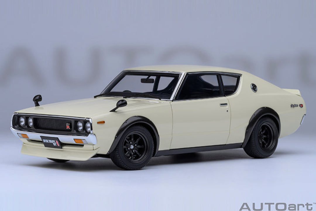 AUTOart 1:18 Nissan Skyline 2000 GT-R (KPGC110) - White 77467