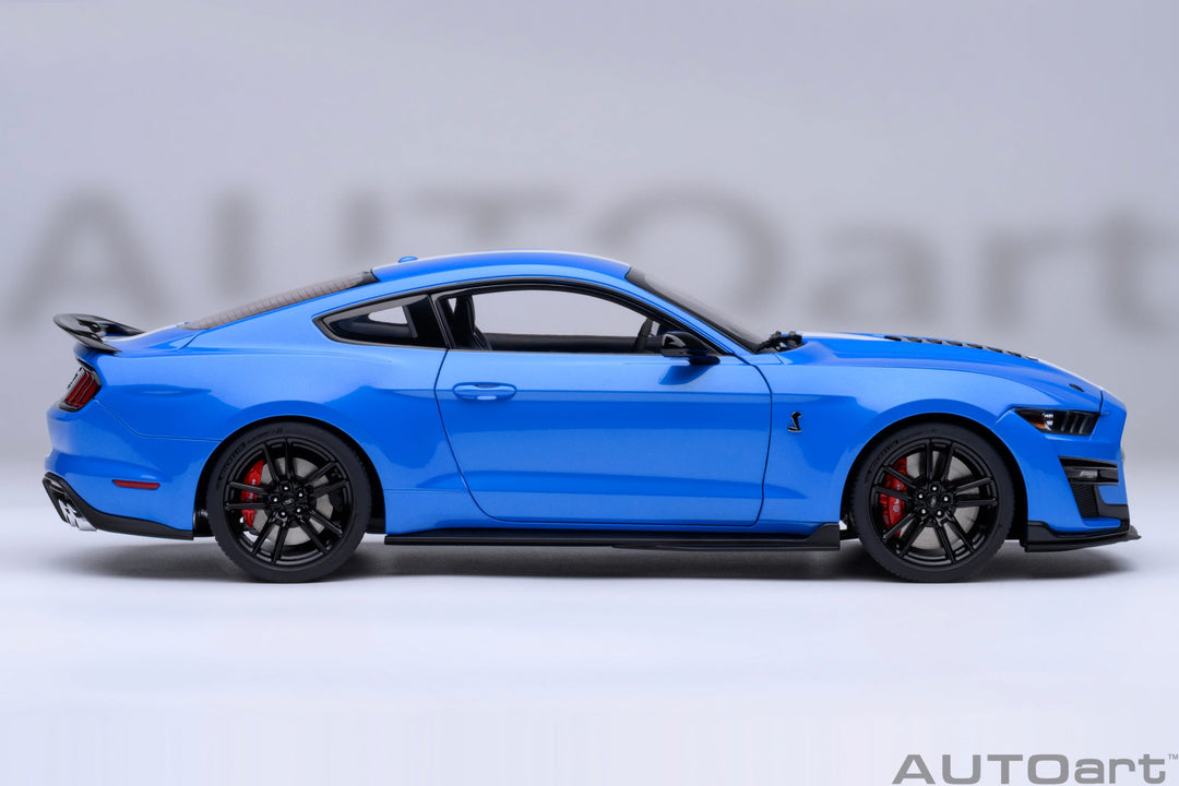 [Preorder] AUTOart 1:18 Ford Mustang Shelby GT500 (Grabber Blue) 73094