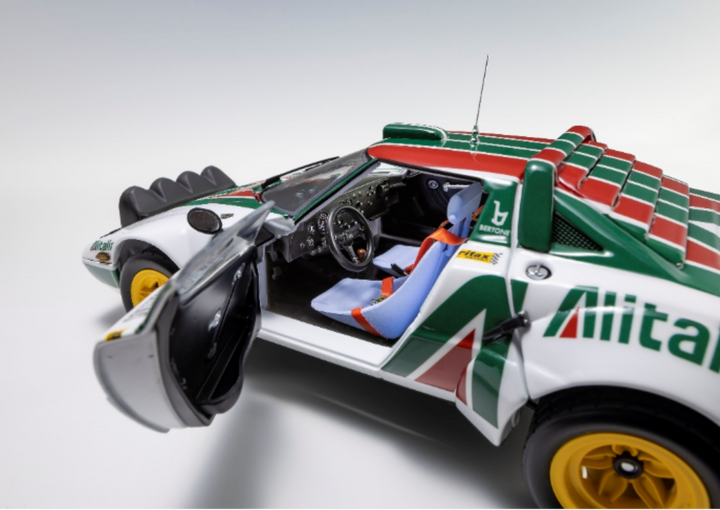 [Preorder] Kyosho 1:18 Lancia Stratos HF - Winner 1976 Sanremo Nr.4 - 08130F