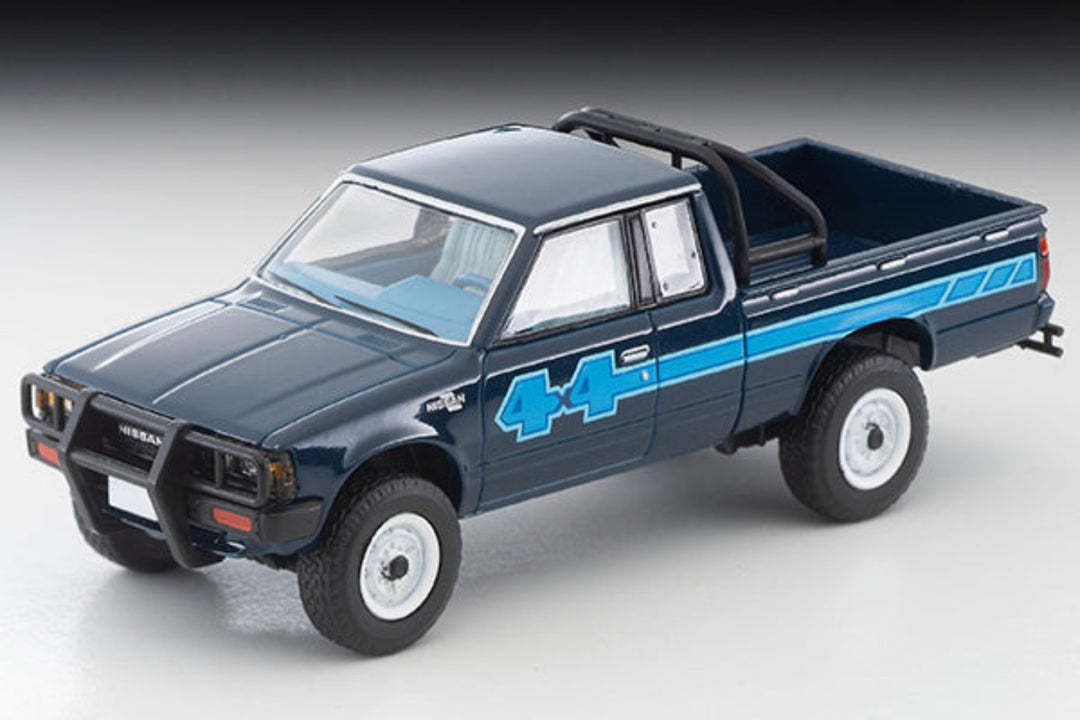 Tomytec TLVN 1:64 Nissan Truck 4X4 King Cab North American version (blue)