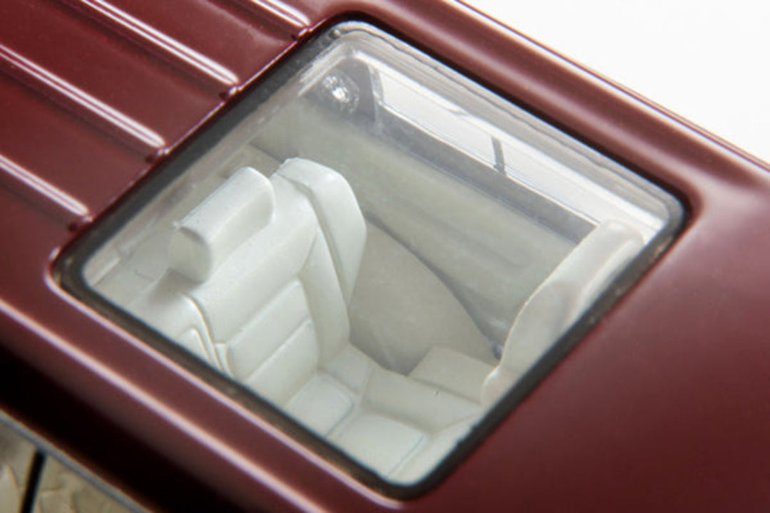 Tomytec TLVN 1:64 Mitsubishi Pajero Mid Roof Wide VR (Red/Beige) 1996