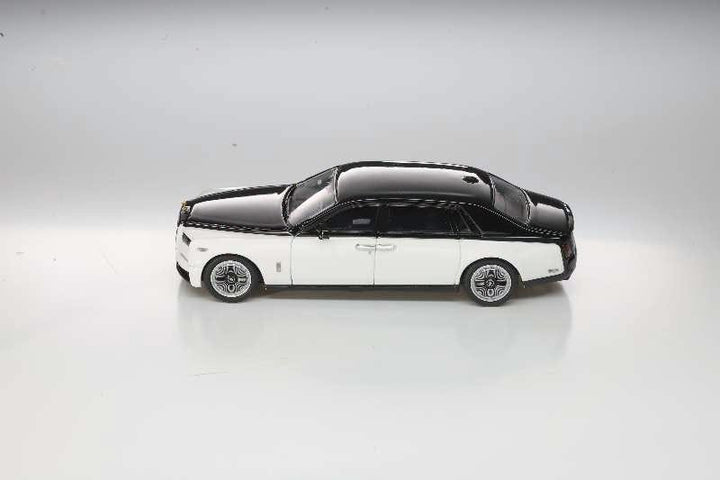 BANANA 1:64 Phantom EWB Version Black White Exclusive edition of 2026 TMCS Malaysia exhibition
