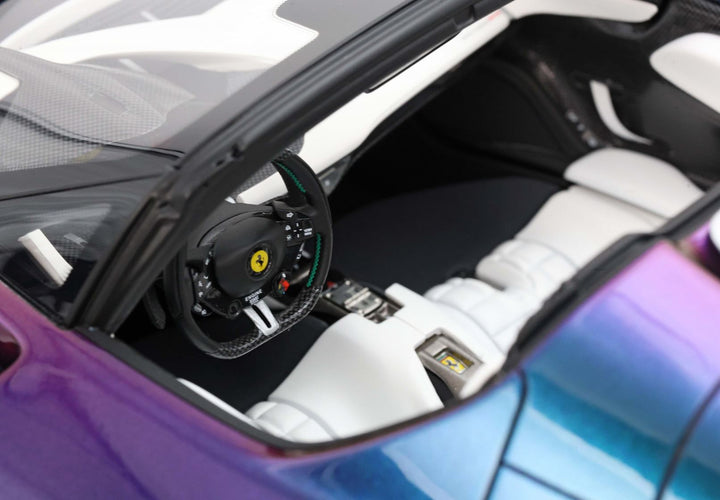 BBR 1:12 Ferrari Daytona SP3 Chamaleon matt white interios Open roof BBR1217CHST