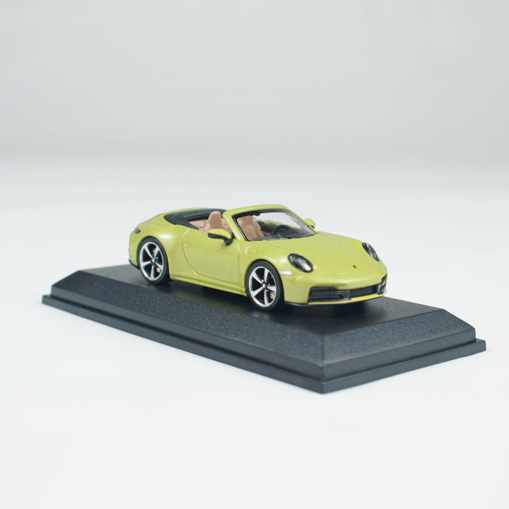 [Preorder] Minichamps 1:64 PORSCHE 911(992.2) CARRERA CABRIOLET YELLOW CLDC 643064034