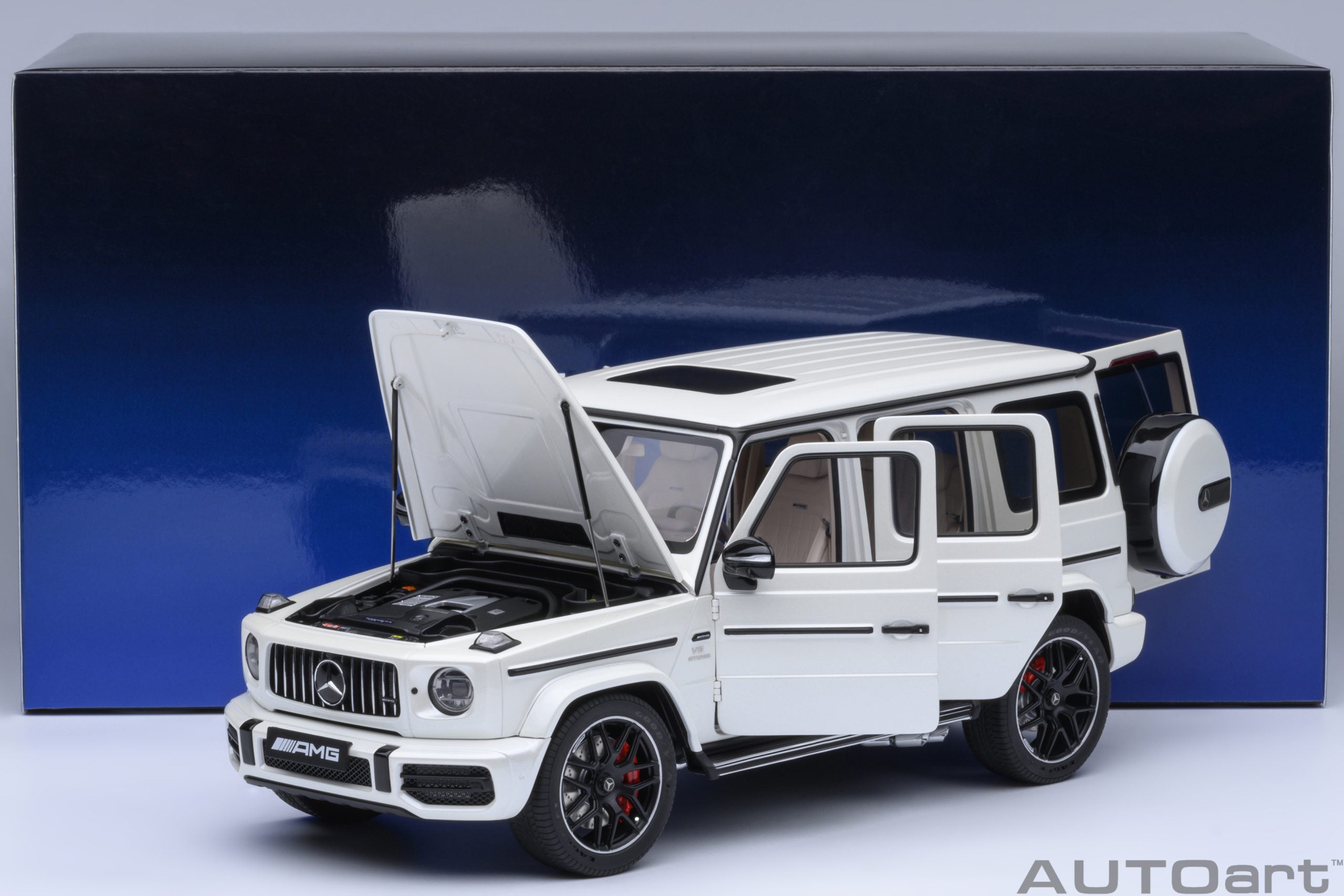 AUTOart 1:18 Mercedes-AMG G63 2019 (Designo Brilliant White) 76356
