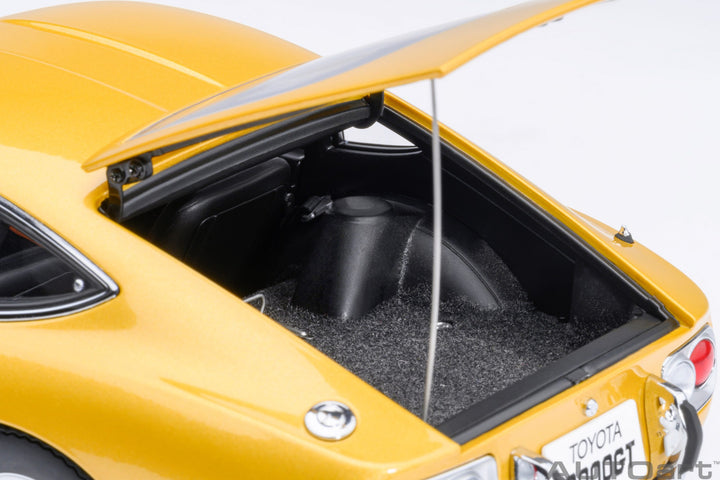 [Preorder] AUTOart 1:18 Toyota 2000GT 1967 Gold 79549