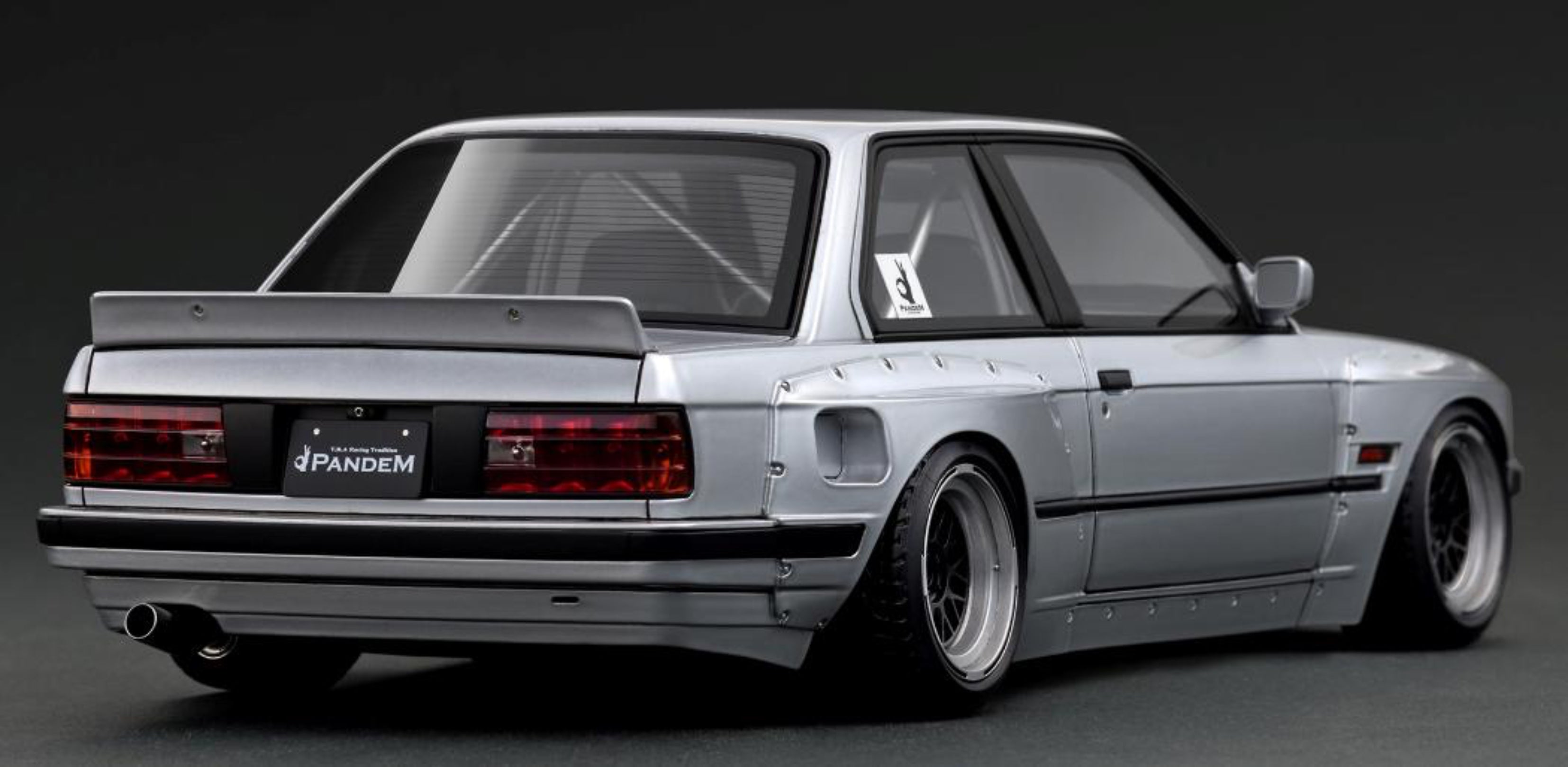 Ignition Model 1:18 PANDEM 30 Silver IG3716 – Horizon Diecast