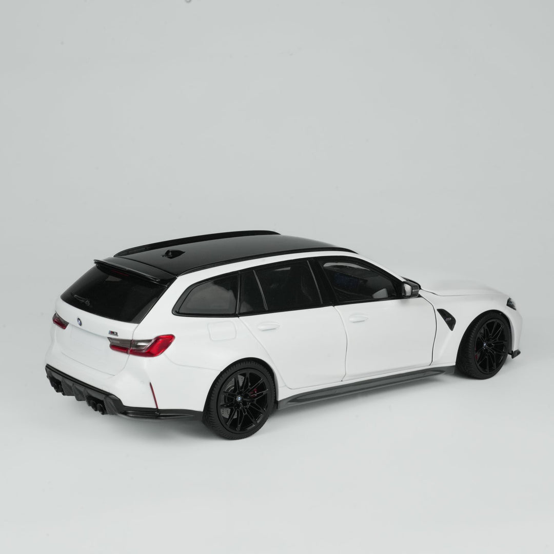[Preorder] MINICHAMPS 1:18 BMW M3 TOURING - 2024 - ALPINE WHITE CLDC 113024018