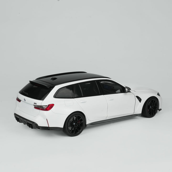 [Preorder] MINICHAMPS 1:18 BMW M3 TOURING - 2024 - ALPINE WHITE CLDC 113024018