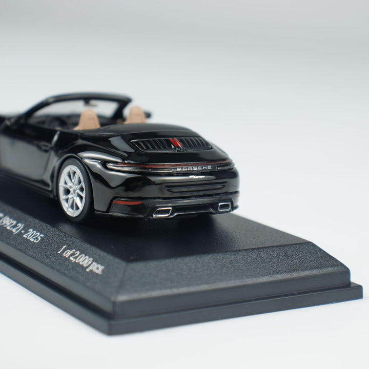 [Preorder] Minichamps 1:64 PORSCHE 911(992.2) CARRERA CABRIOLET  CLDC 643064035