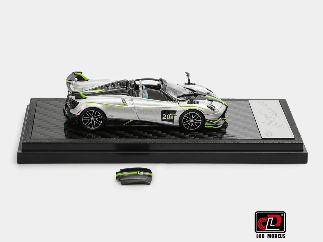 LCD 1:64 Pagani Huayra Roadster BC-Silver Green 2025 Shanghai Toy Fair package LCD64011-SG