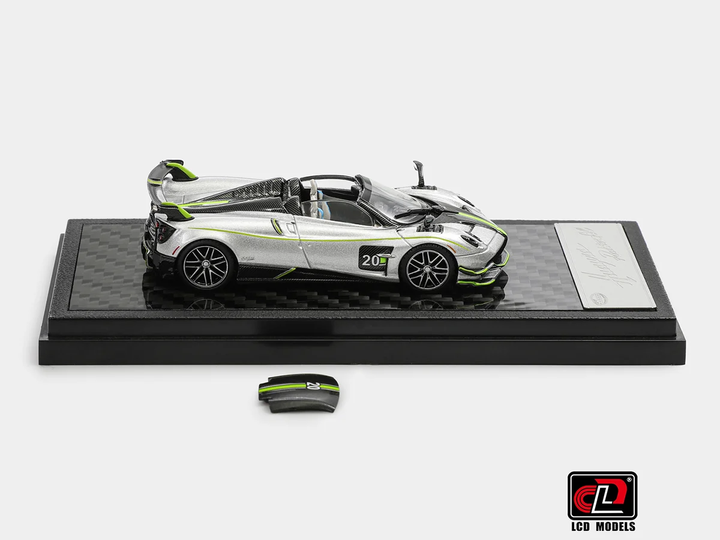 LCD 1:64 Pagani Huayra Roadster BC-Silver Green 2025 Shanghai Toy Fair package LCD64011-SG
