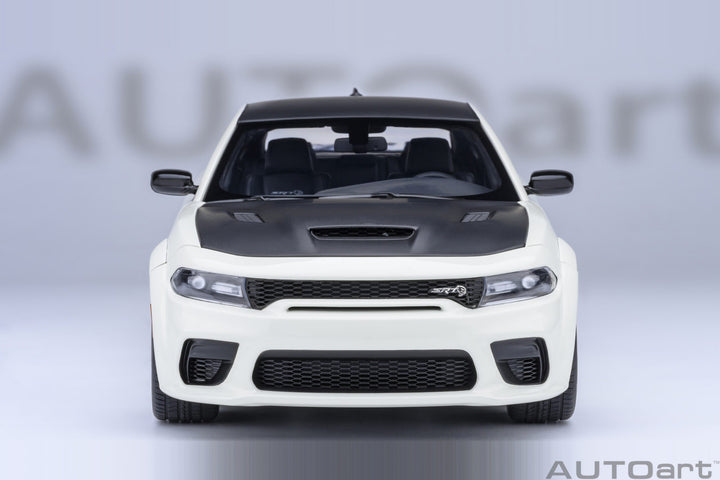 AUTOart 1:18 Dodge Charger SRT Hellcat Redeye jailbreak Knuckle White 71751