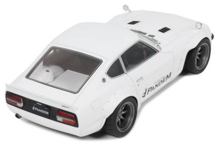 OttO 1:18 PANDEM NISSAN FAIRLADY Z 2015 OT1167