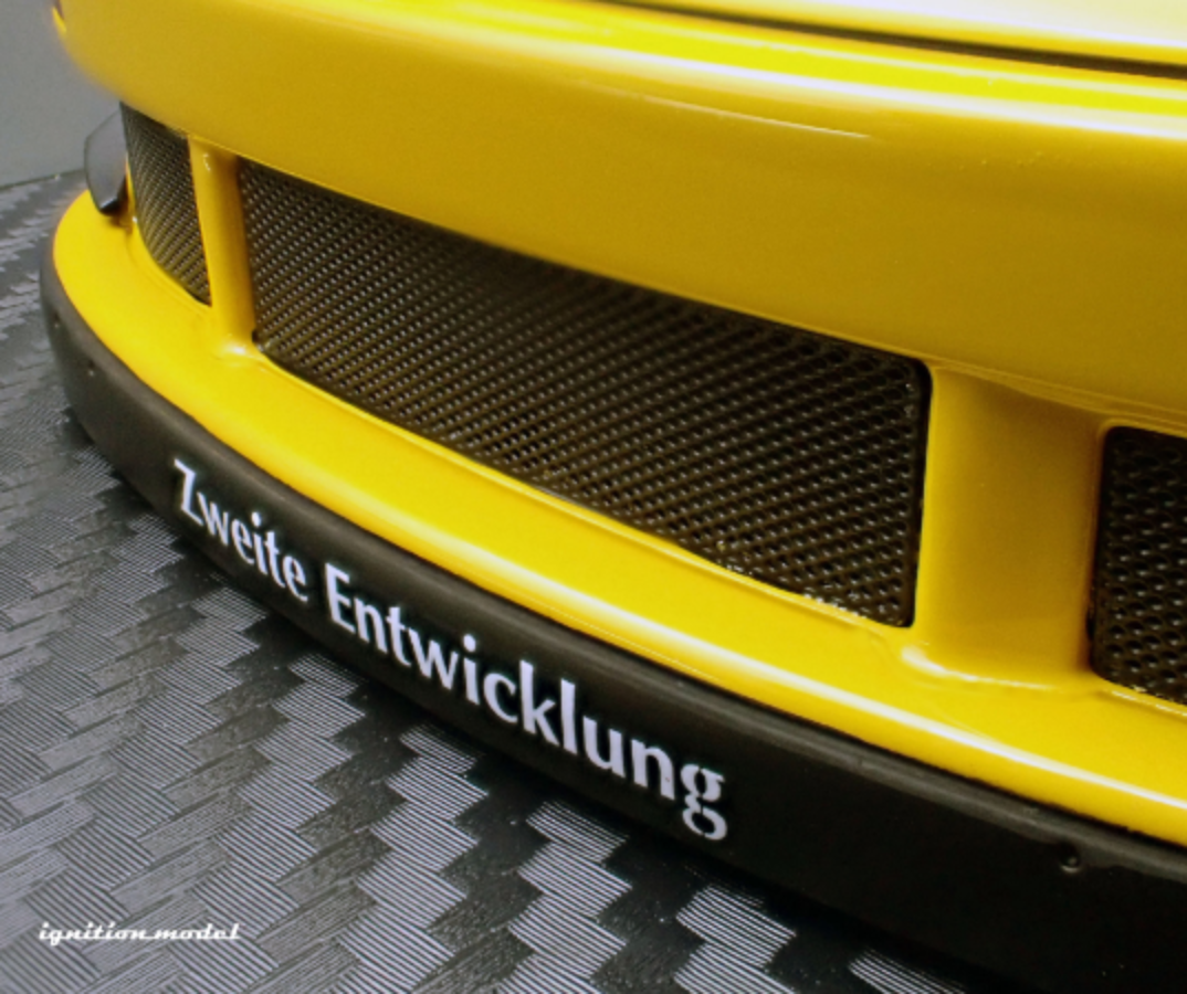 [Preorder] Ignition Model 1:18 Porsche RWB 930 Yellow IG3621