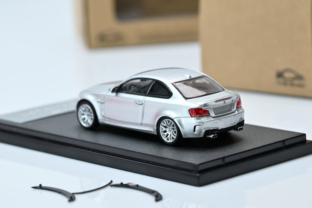 7CM Model 1:64 BMW 1M Coupe (E82) (2 Colours)