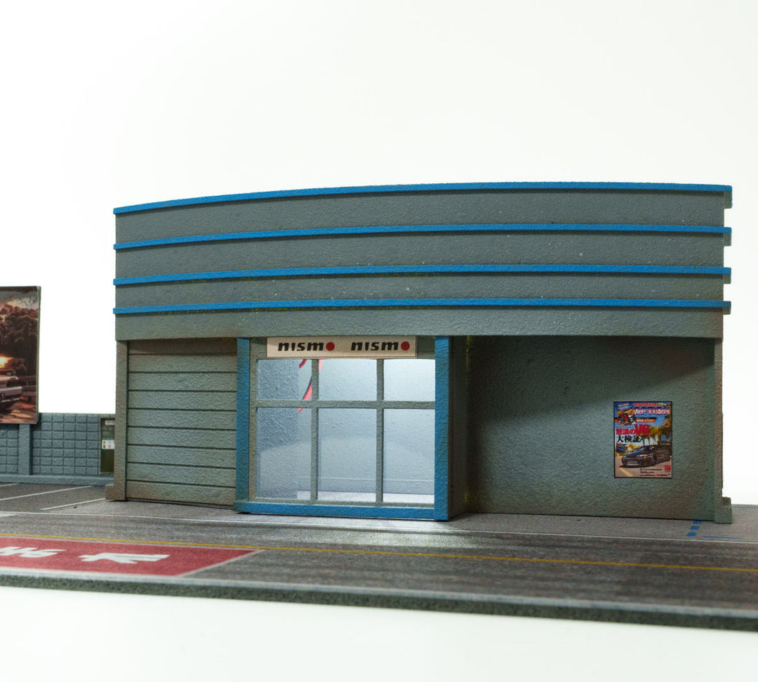 Magic City 1:64 Japanese Nismo 4S Dealership (2 Colours) 110087/ 110088