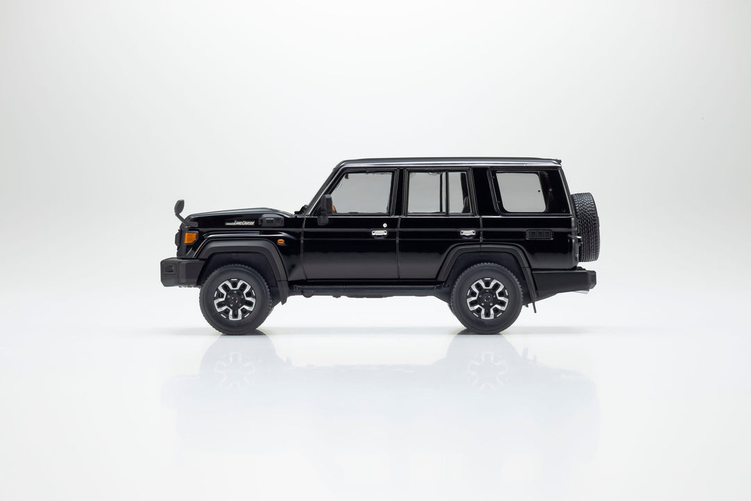 Kyosho 1:43 Toyota Land Cruiser 70 4(3 Colours) 03928BE/03928W/03928BK