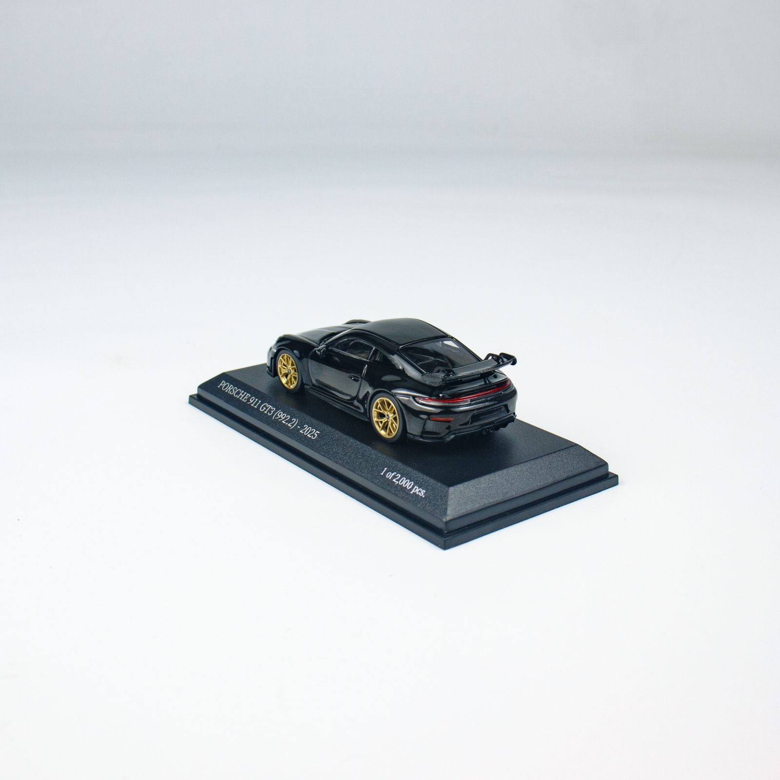 Minichamps 1:64 PORSCHE 911 (992.2) GT3 - 2025 - BLACK CLDC