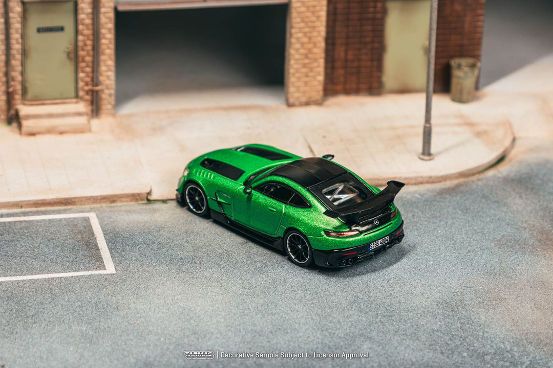 [Preorder] Tarmac Works 1:64 Mercedes-Benz AMG GT Black Series Green T64G-042-GR