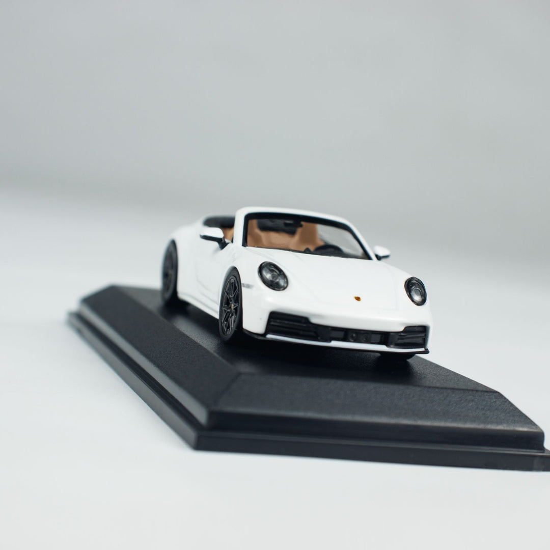 [Preorder] Minichamps 1:64 PORSCHE 911(992.2) CARRERA CABRIOLET CLDC 643064036