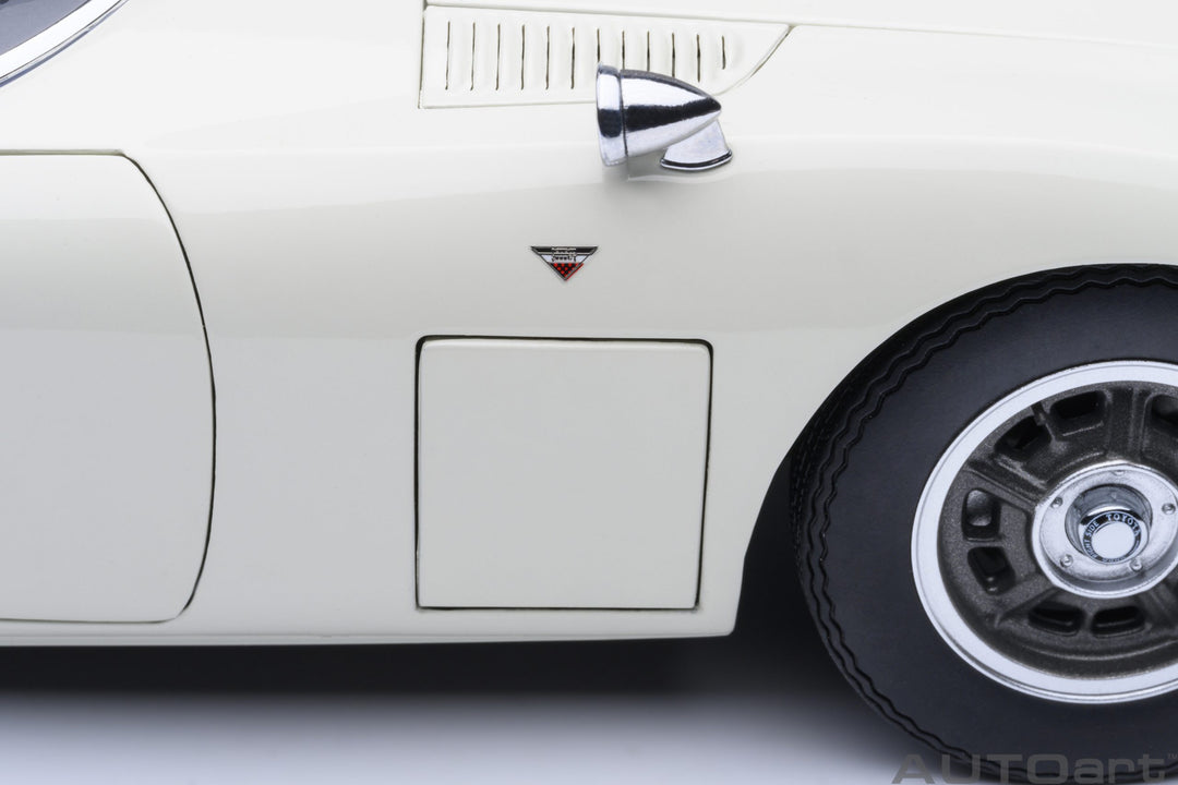 [Preorder] AUTOart 1:18 Toyota 2000GT 1967 White 79546