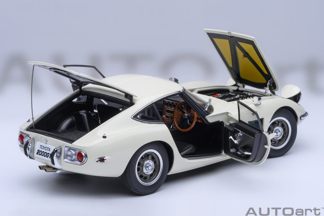 [Preorder] AUTOart 1:18 Toyota 2000GT 1967 White 79546