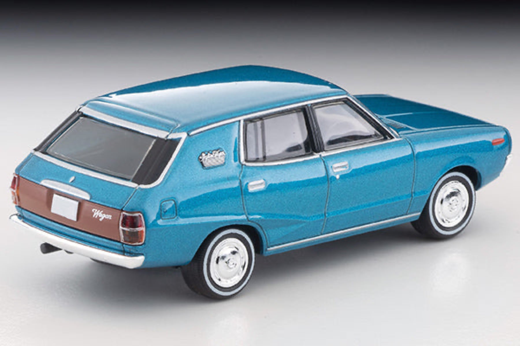 Tomytec TLVN 1:64 Nissan Skyline Wagon 1800 Sporty GL (blue) 1972