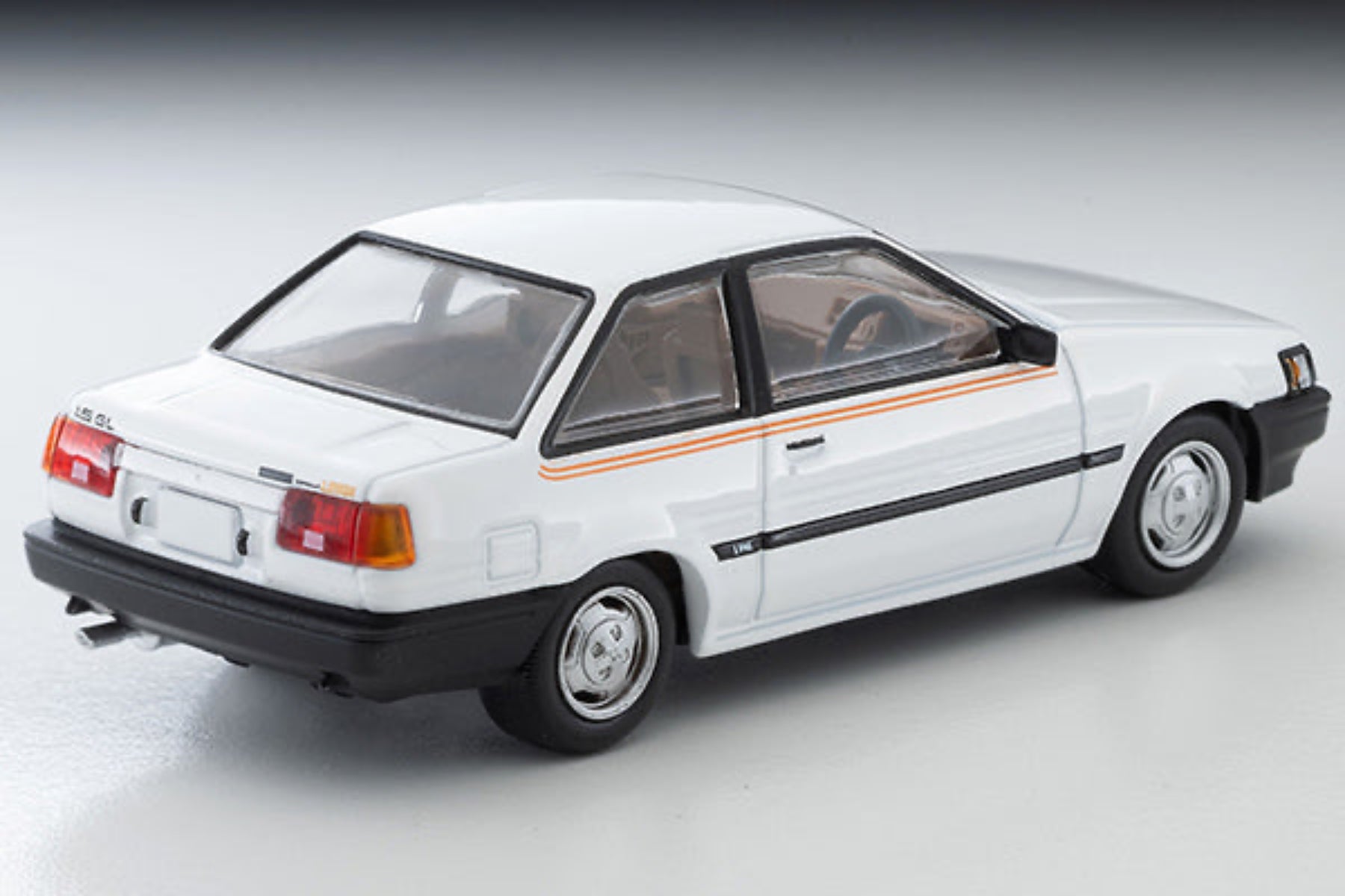 Tomytec TLVN 1:64 Toyota Corolla Levin 2-door lime (white) 1983 LV
