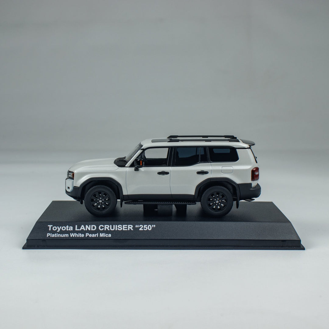 [Online Only] Kyosho 1:43 Toyota Land Cruiser 250 ZX 18inch Alloy Wheels KS03927PW
