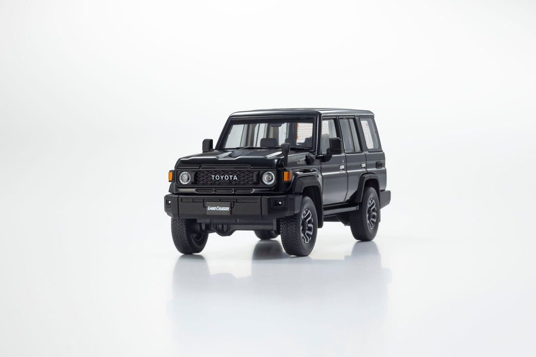 Kyosho 1:43 Toyota Land Cruiser 70 4(3 Colours) 03928BE/03928W/03928BK