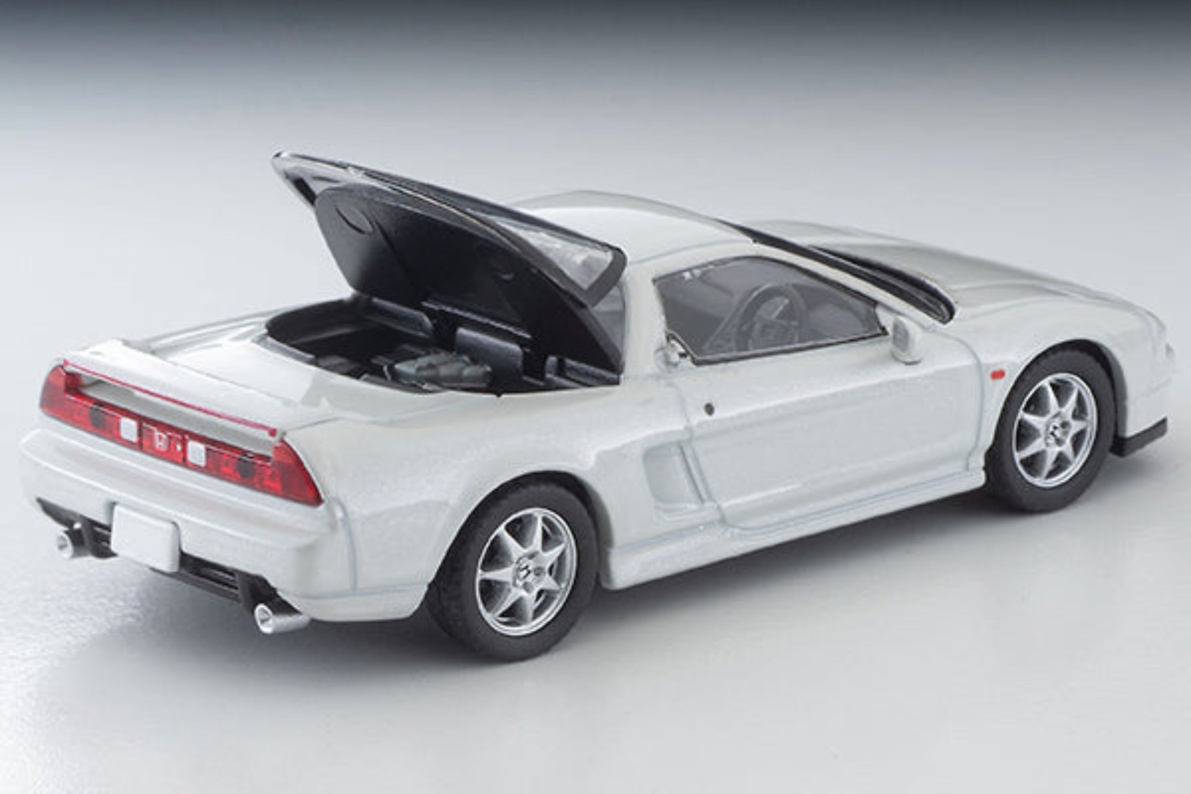 Tomytec TLVN 1:64 Honda NSX (Pearl White) 1998 – Horizon Diecast