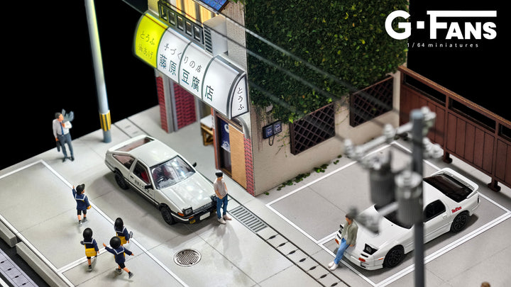[Preorder] G-Fans 1:64 Initial D Fujiwara Tofu Store Scene with lights 710039