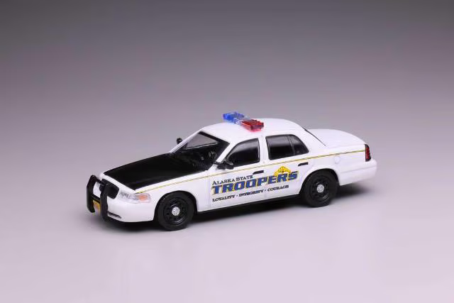 596 1:64 Ford Crown Victoria CV (5 Versions)