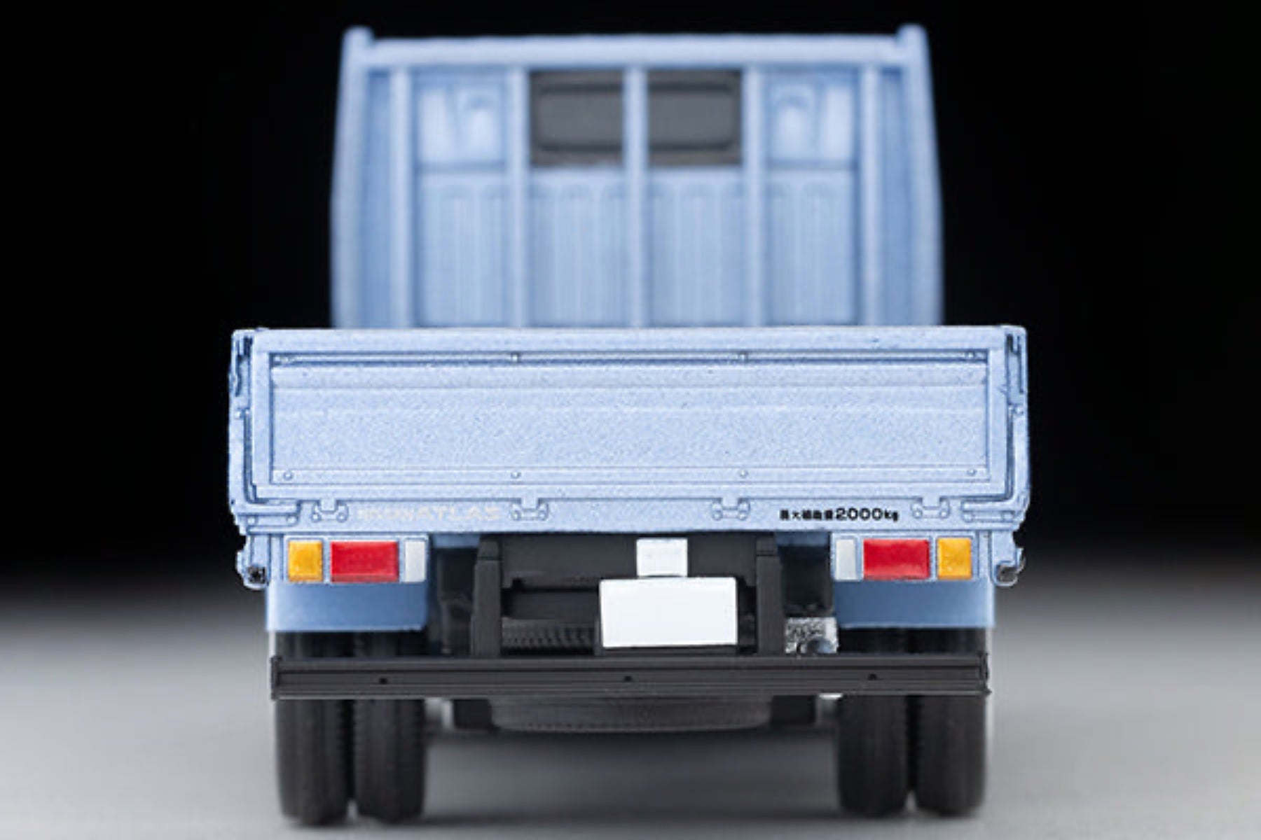 Tomytec TLVN 1:64 Nissan Atlas (F24) Long Body Full Super Low