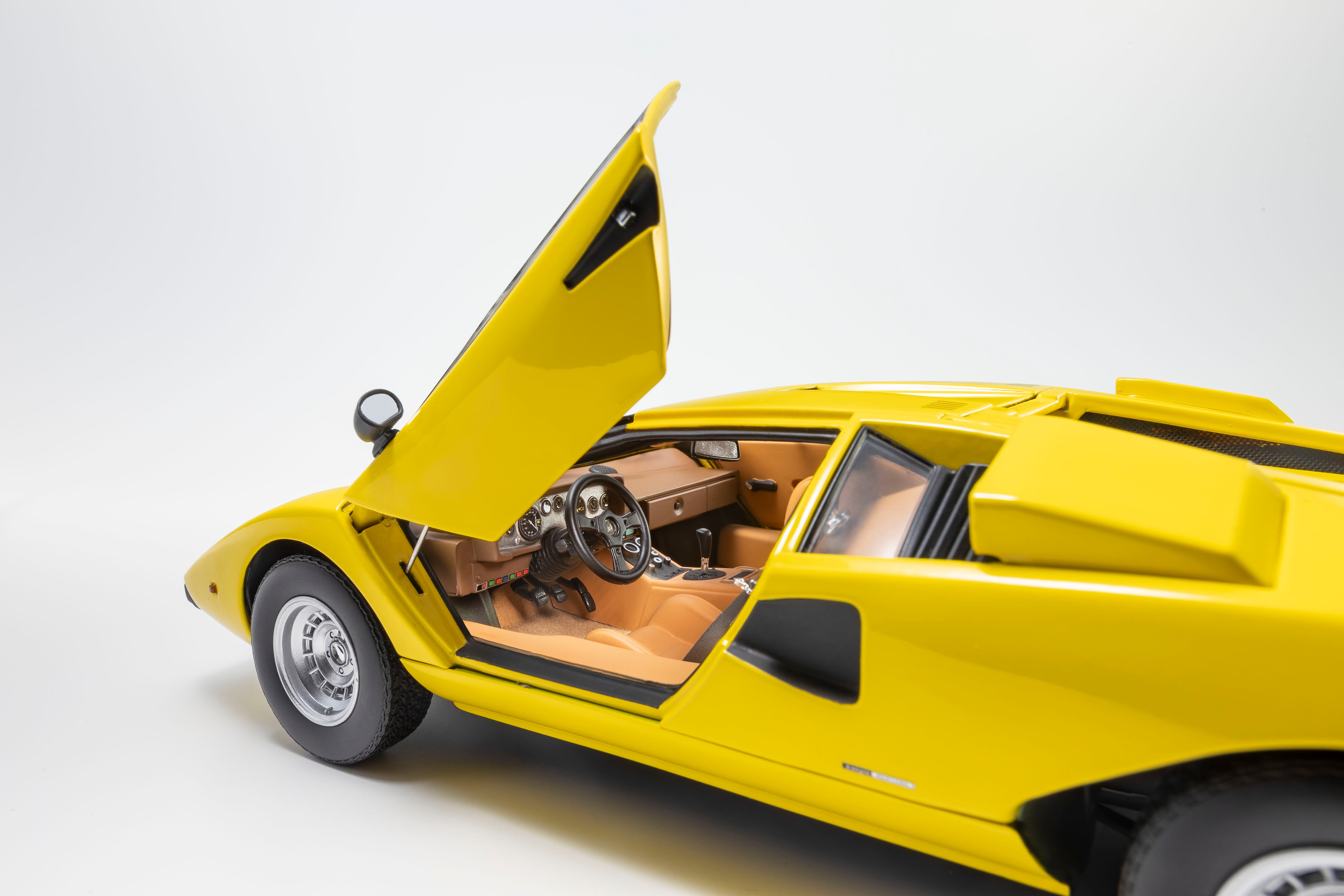 Preorder] Kyosho 1:18 Lamborghini Countach LP 400 - Yellow