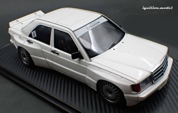 [Preorder] Ignition Model 1:18 PANDEM 190 White IG3774