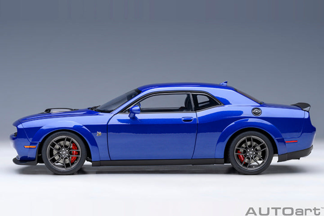 AUTOart 1:18 Dodge Challenger RT Scat Pack 2022 - Indigo Blue 71772