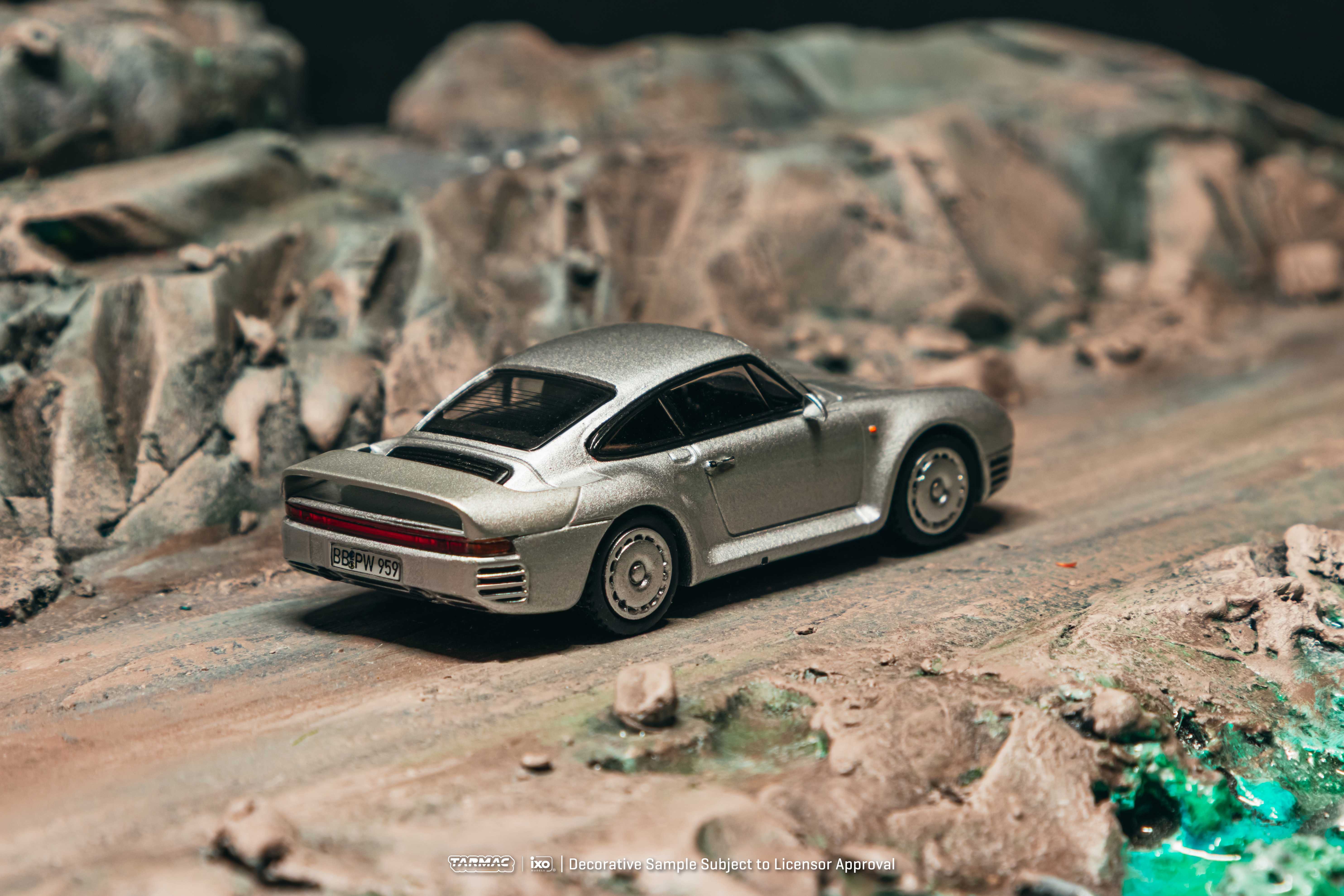 Preorder] Tarmac Works 1:64 Porsche 959 Silver T64G-068-SL
