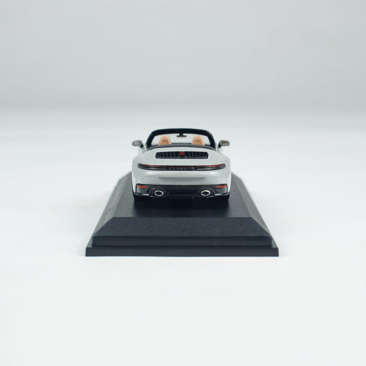 [Preorder] Minichamps 1:64 PORSCHE 911(992.2) CARRERA CABRIOLET CHALK CLDC 643064037