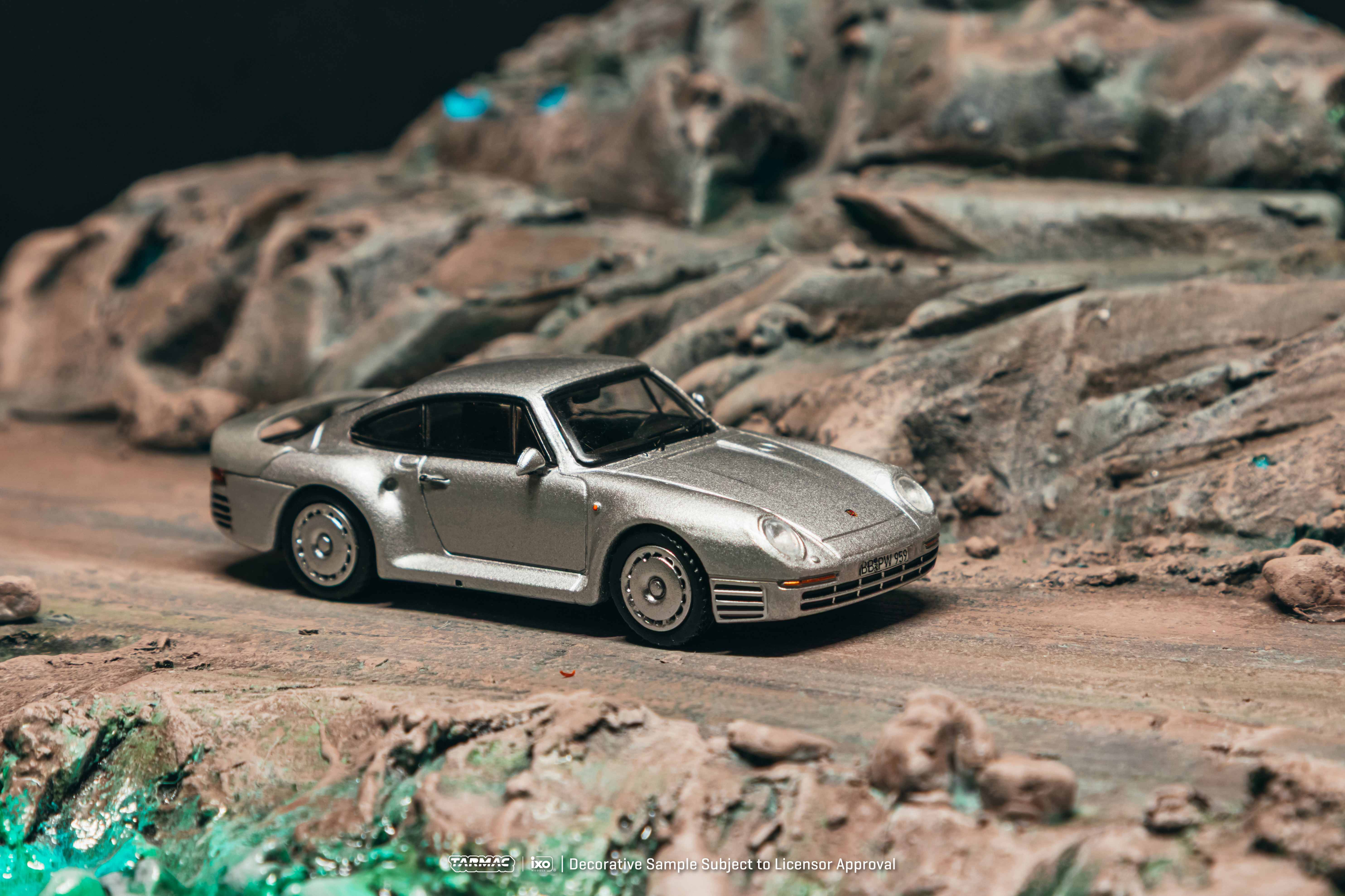 Preorder] Tarmac Works 1:64 Porsche 959 Silver T64G-068-SL