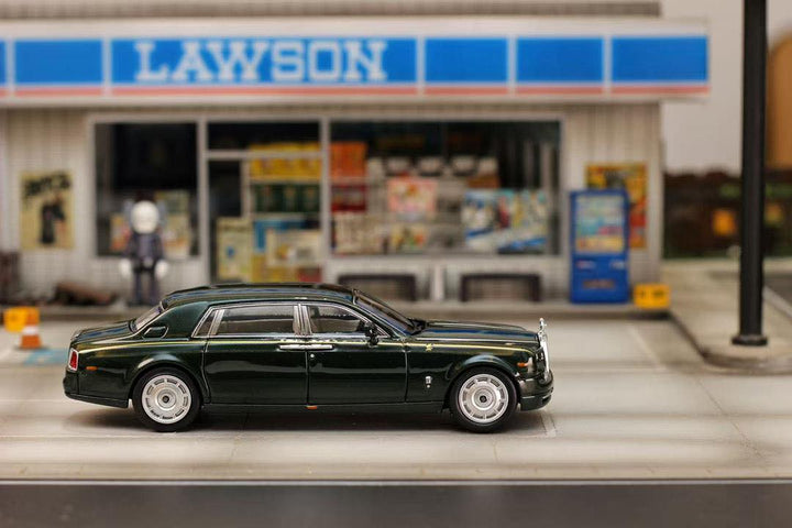 Street Weapon 1:64 Rolls-Royce Phantom VII (2 Colours)