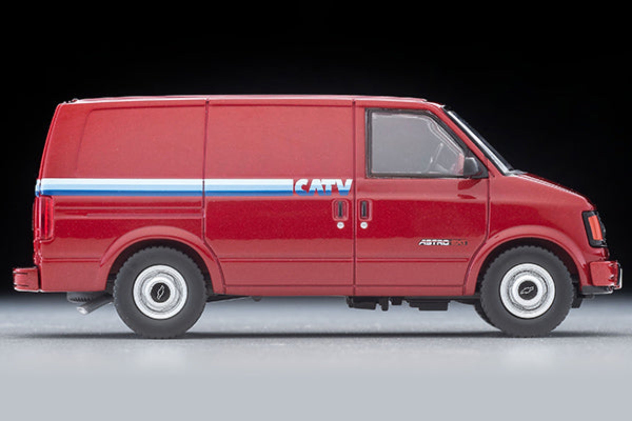 Chevy Astro Van 1:24 4台セット TLV-N344a Chevrolet Astro Van (Red) (Diecast Car